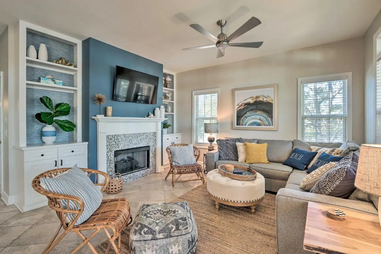 Coastal Hilton Head Beach Retreat With Pool Access! Hilton Head Island Holiday home